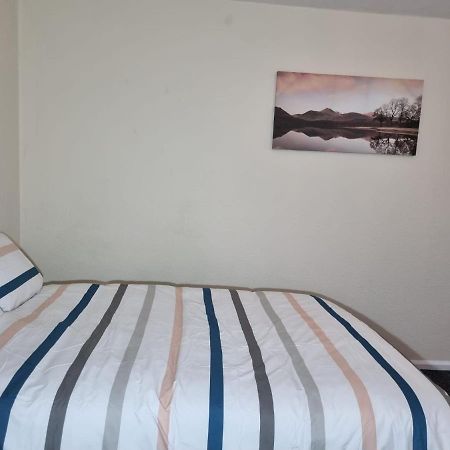 Nice Residential Within Easy Reach Of Town مانشستر المظهر الخارجي الصورة
