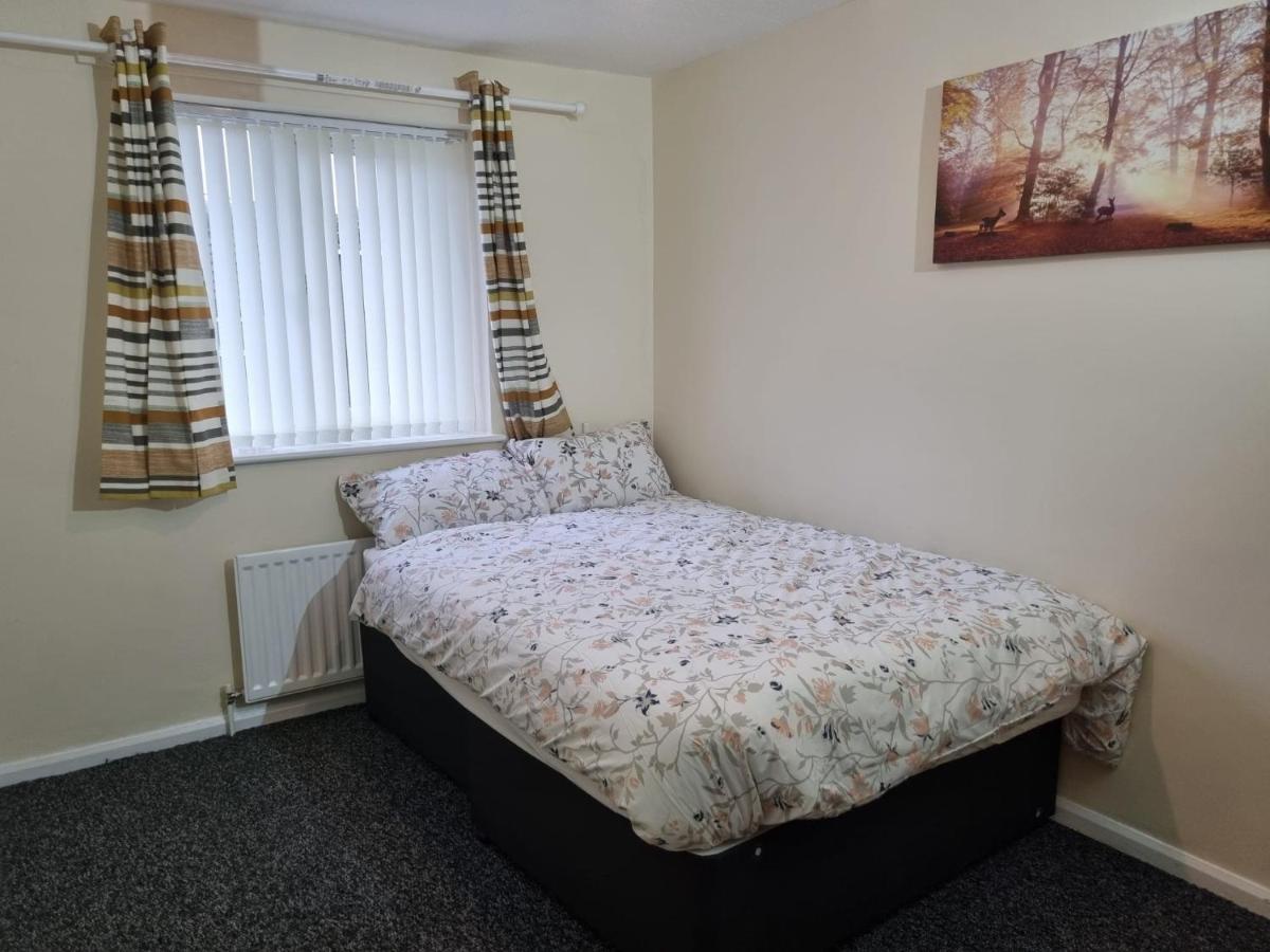 Nice Residential Within Easy Reach Of Town مانشستر المظهر الخارجي الصورة