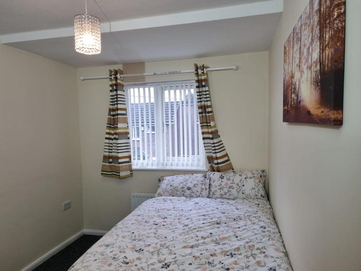 Nice Residential Within Easy Reach Of Town مانشستر المظهر الخارجي الصورة