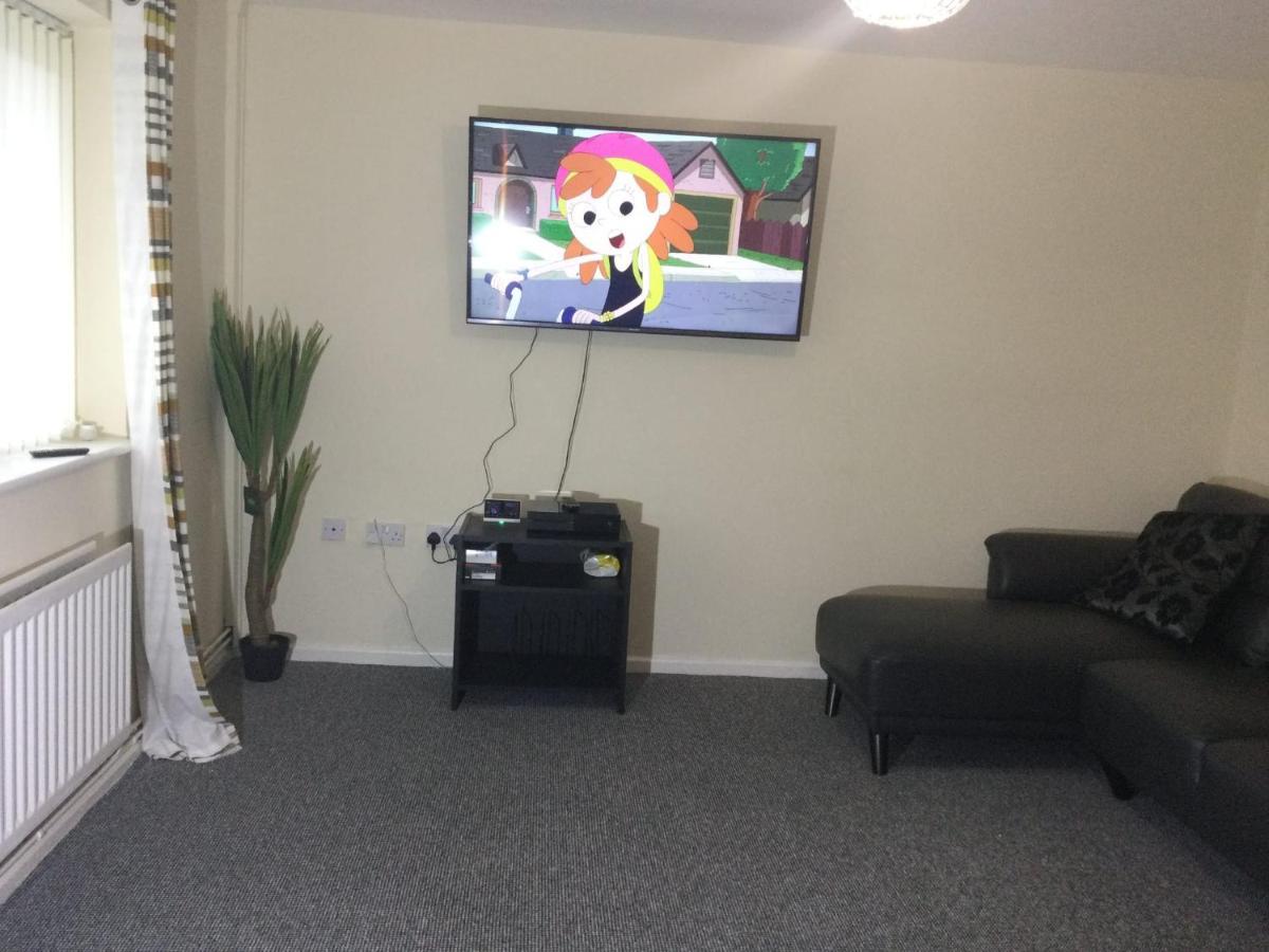 Nice Residential Within Easy Reach Of Town مانشستر المظهر الخارجي الصورة